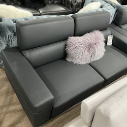 BLACK LEATHER SOFA & LOVESEAT LIVING ROOM SET ON SALE OFFER ENDS 12/5/25!!!*+*