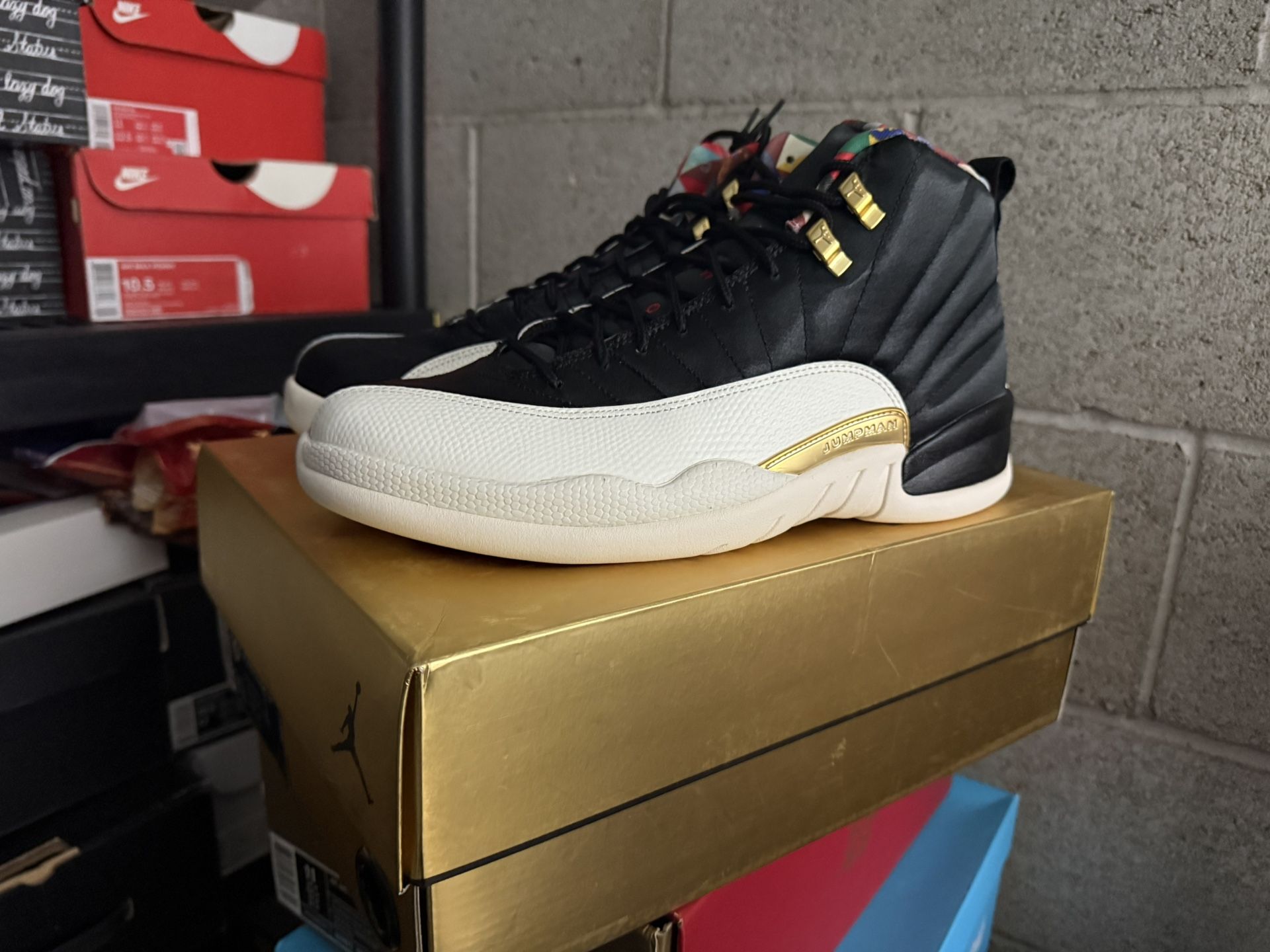 Retro 12 Size 10.5 ☠️DEADSTOCK☠️