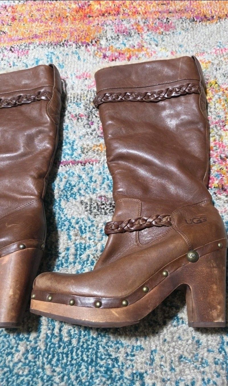 UGG WOMEN BOOT