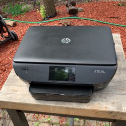 HP ENVY 5643   Print, scan , copy ,photo 