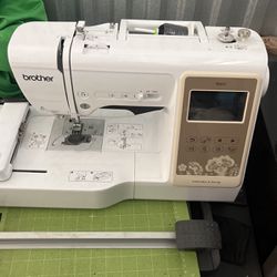 Brother SE 625 Sew And Embroidery 