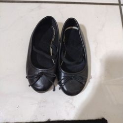 Girl shoes