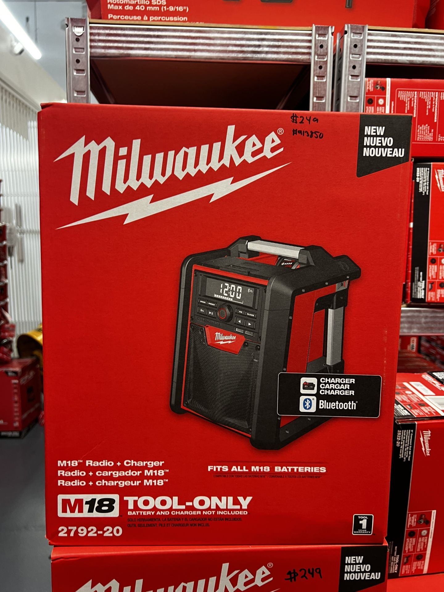 Milwaukee M18 Radio+charger Tool Only