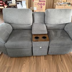 La-z-boy Power Reclining Love Seat