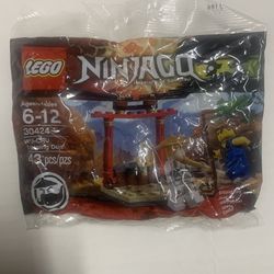 LEGO 30424 NINJAGO WU-CRU Training Dojo Sealed Polybag Set with 2 Minifgures