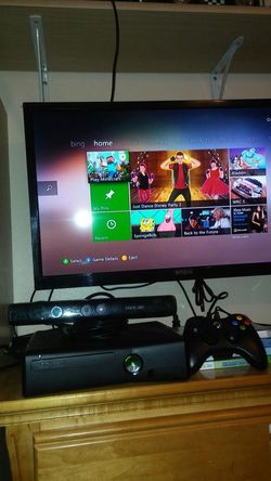 Xbox 360 with kinet and 4 games