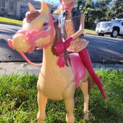 Barbie And Walking Horse 