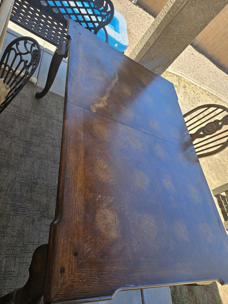 Dining Table w/ 6 Chairs