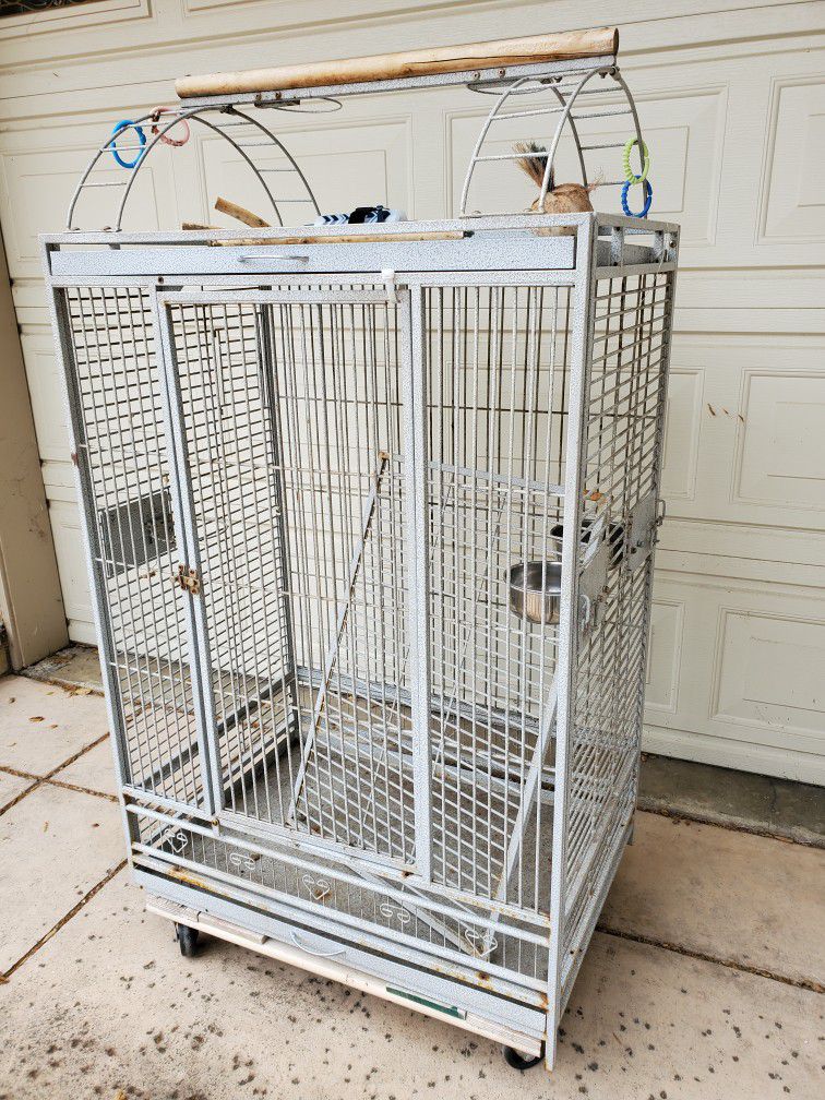 Bird Cage For Parrot 