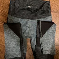 ALO leggings