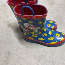Mario Rainboots