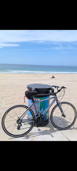 Schwinn Tourist hybrid Bike
