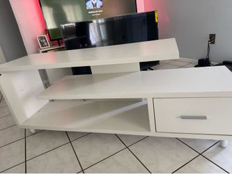 Mesa para televisor