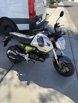 Brand new 2023 Honda Grom (30 Miles)