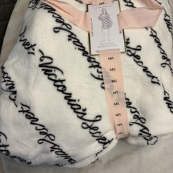 Brand New Victoria Secret Robe