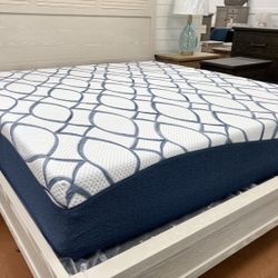 New Soft King Memory Foam Mattress SET