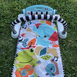 Fisher Price Kick & Play Baby Piano Tummy Time Activity Play Mat Musical Learning