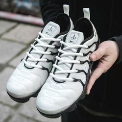 Nike DN Size 13 Free Shipping White Black Men Shoes 