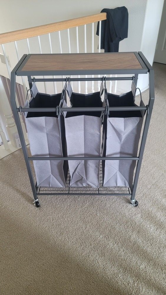 Trinity Laundry Cart Flip-Up Top 3 Removable Bags