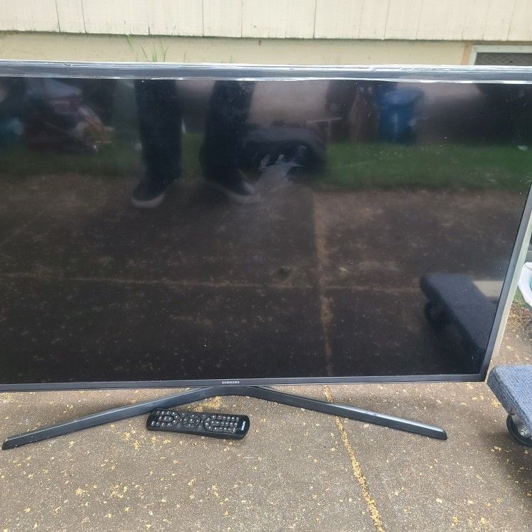 40" Samsung 4k Tv, Calphelon Cookware, Fiesta Ware Dishes