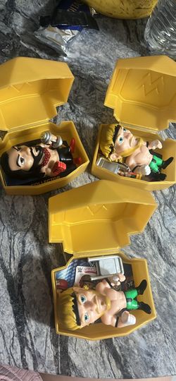 WWE Champs Mini Figures (Collectibles)
