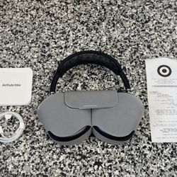 Brand New! Open Box! Apple AirPods Max (USB-C) - Midnight (MWW43AM/A)