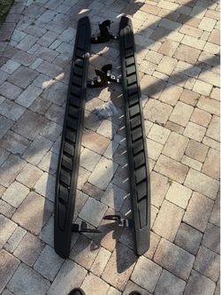 GMC SIERRA 1500 CREW CAB STEPS