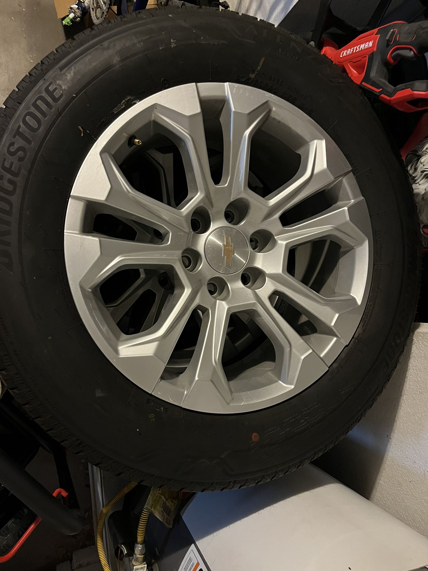 2023 chevy Silverado takeoff wheels and tires 