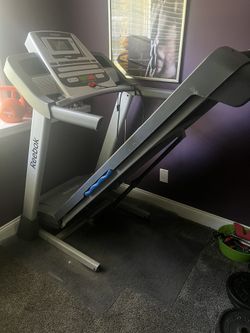 Reebok Intermix Acoustics 2.0 Treadmill