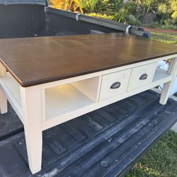 Free coffee table furniture for living room