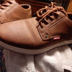 Levi's Leather Comfort Shoes 👞