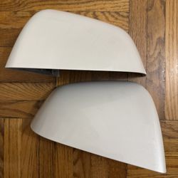 tesla model Y side mirrors COVER or CUPS cash please pick up only!!!!