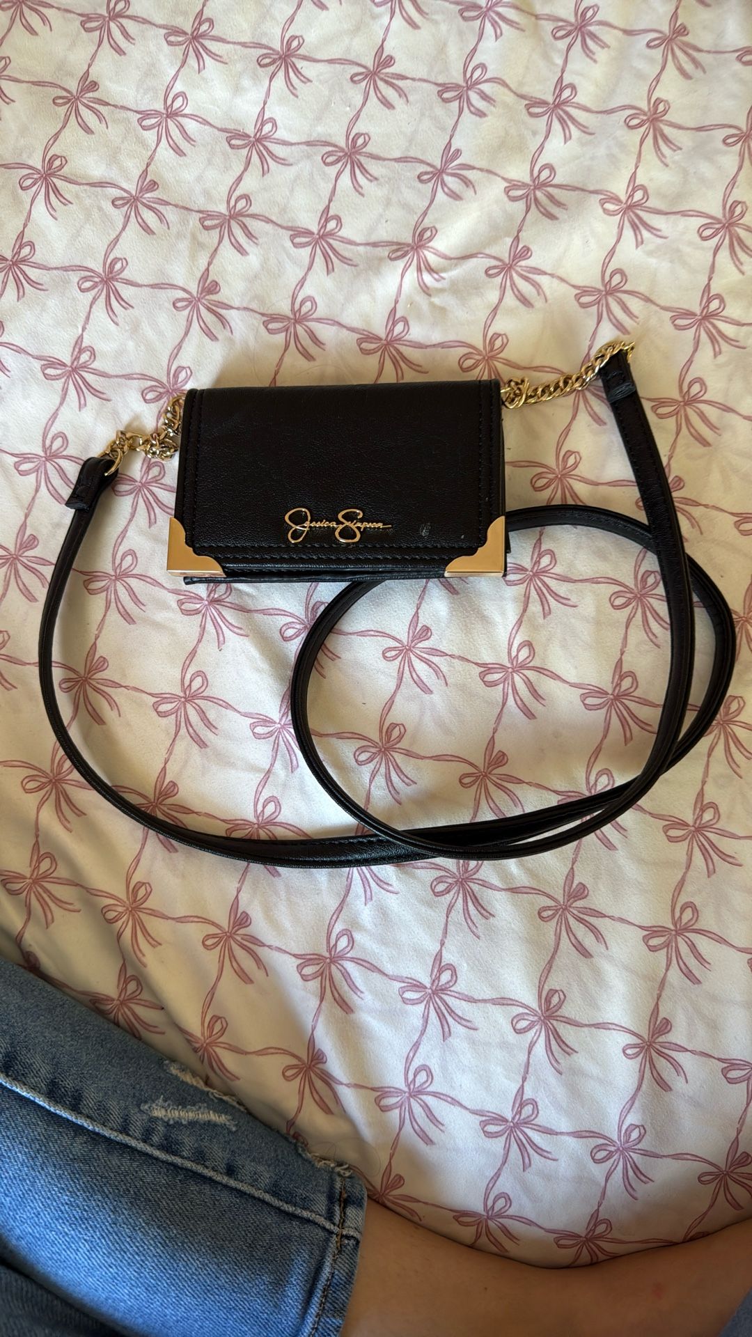 black wallet purse