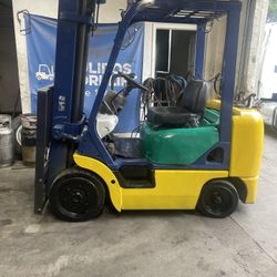 Forklift 