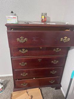 Dresser