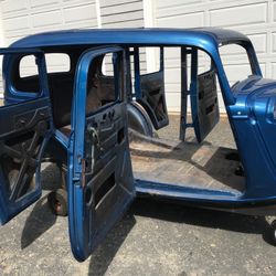 1934 Ford Fordor - Henry Ford STEEL Body And Doors