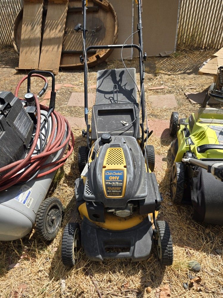 Cub Cadet Lawn Mower