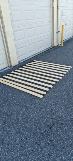 70*51.5 wooden bed slats or a roll-out mattress support base used