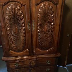 Armoire Hardwood 