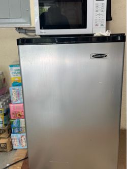 Franklin Chef Mini. Fridge