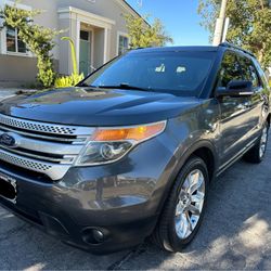 2015 Ford Explorer