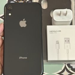 IPhone XR (128gb) Black UNLOCKED 