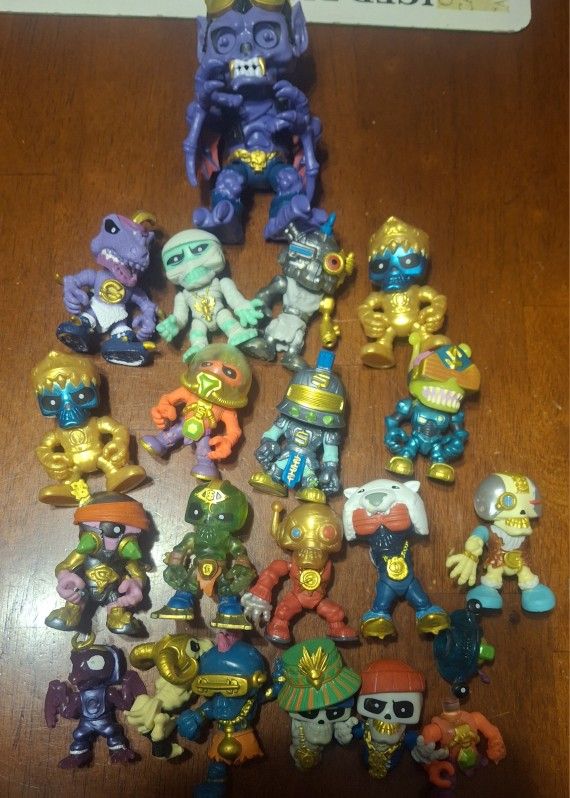 TREASURE X TOYS