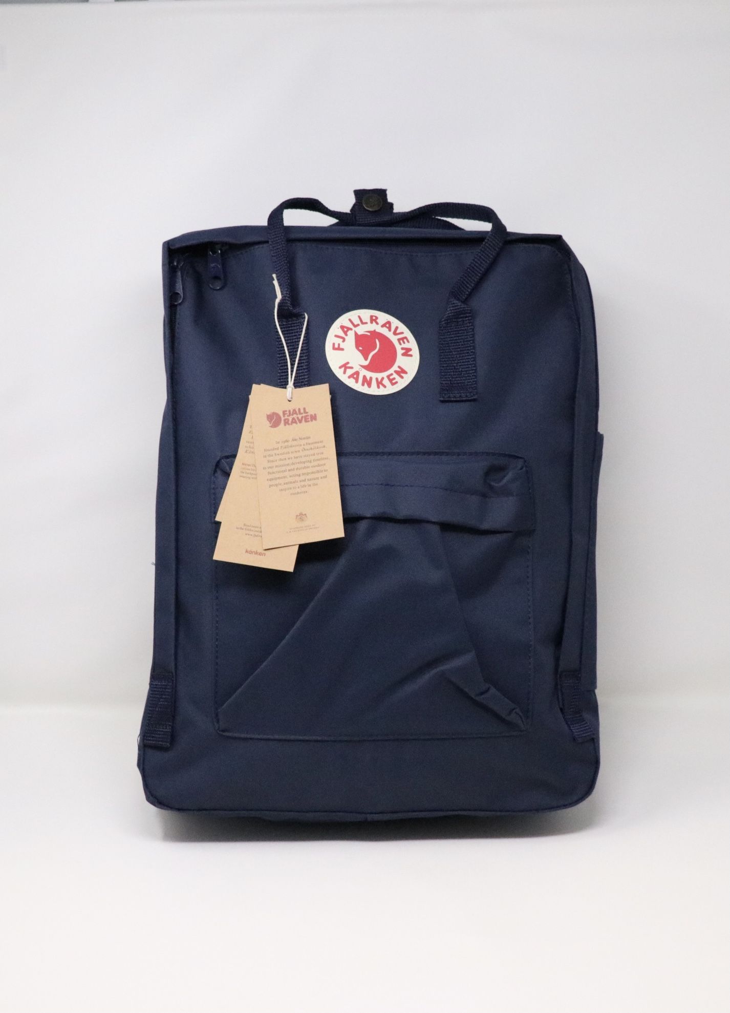 Fjallraven, Kanken Laptop 17" Backpack for Everyday. Bag, Book bag 