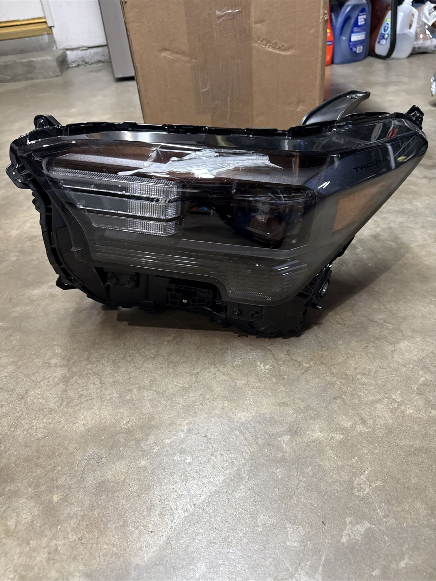 OEM Toyota Tacoma 2024-2025 Headlight L/H