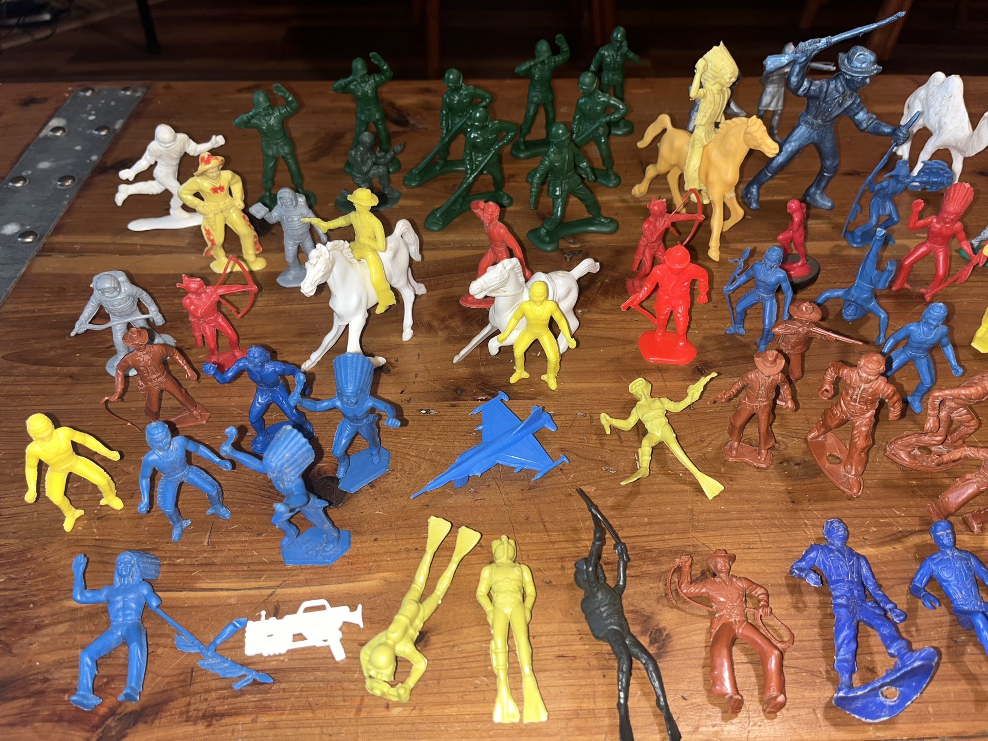 Vintage Plastic Toy Figures (75 LOT)