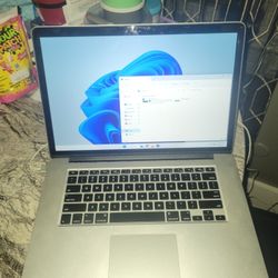 Macbook Pro A1398 Runs Windows 11 Pro 