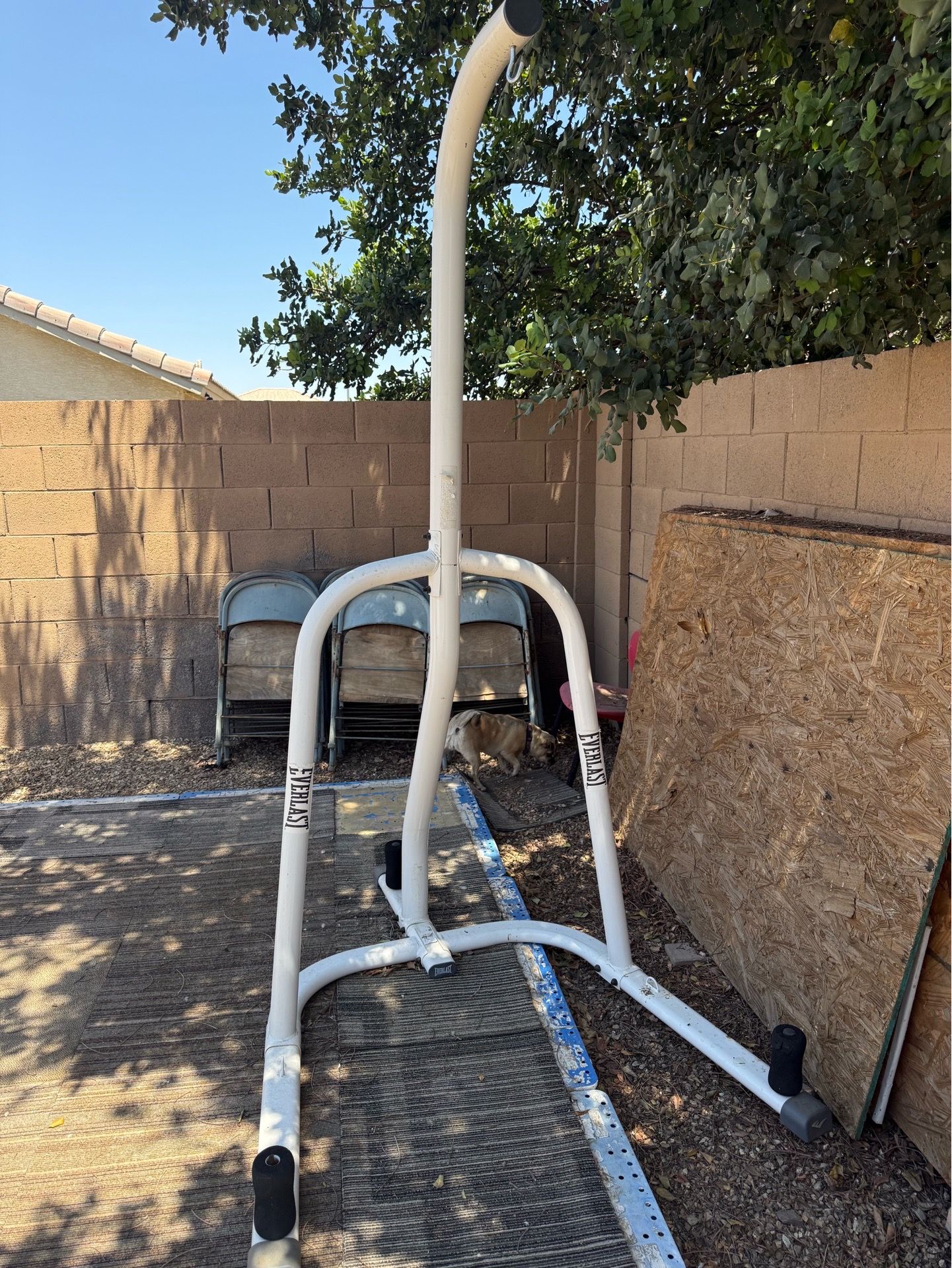 PUNCHING BAG HOLDER