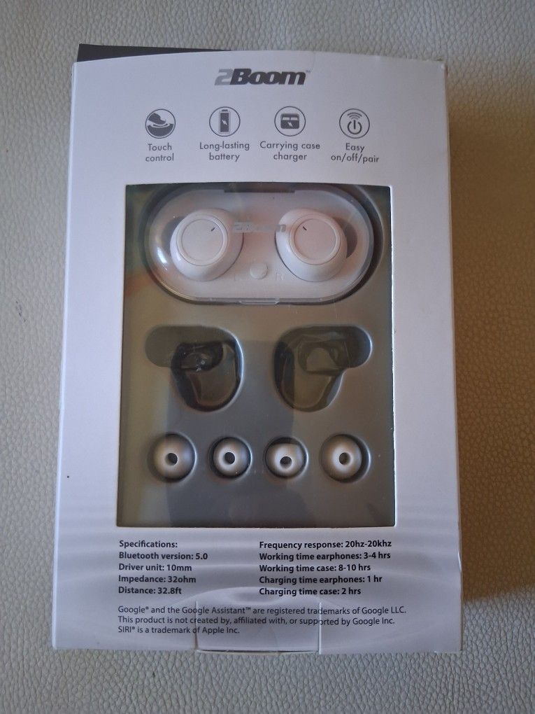 Brand New EarPhones, Bluetooth, 2 Boom working perfect $5