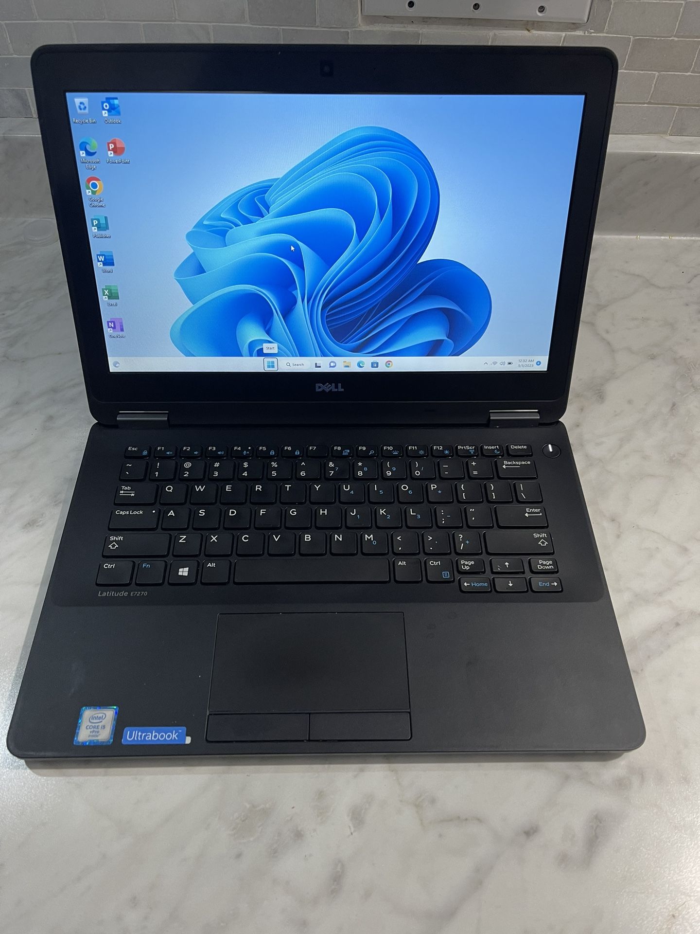 Laptop Dell 14”Display 